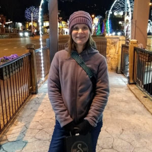 Meet your Posher, Angela